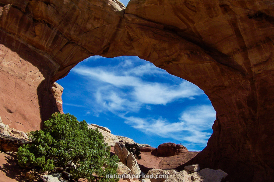 Broken Arch in Arches National Park in Utah