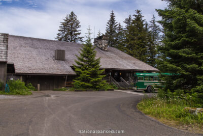 Glacier Bay Lodge in Glacier Bay National Park in Alaska