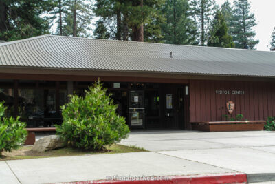 Kings Canyon Visitor Center in Kings Canyon National Park in California