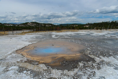 Pearl Geyser in Yellowstone National Park in Wyoming