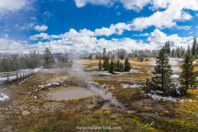 West Thumb Geyser Basin, Yellowstone National Park, Wyoming