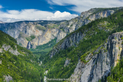 Big Oak Flat Road Tunnel View in Yosemite National Park in California