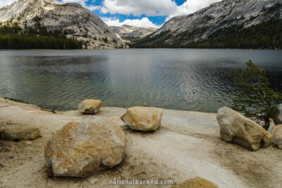 Tenaya Lake in Yosemite National Park in California